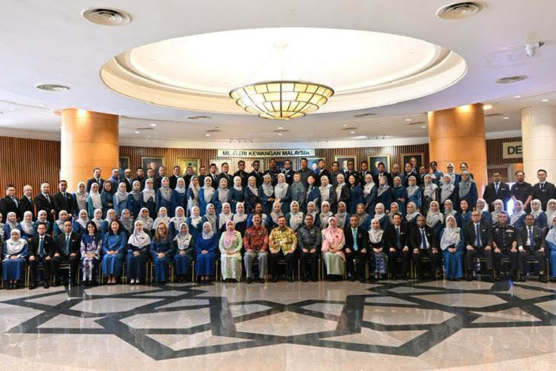 Majlis Anugerah Perkhidmatan Cemerlang &amp; Sijil Perkhidmatan Cemerlang Perbendaharaan Malaysia Tahun 2025